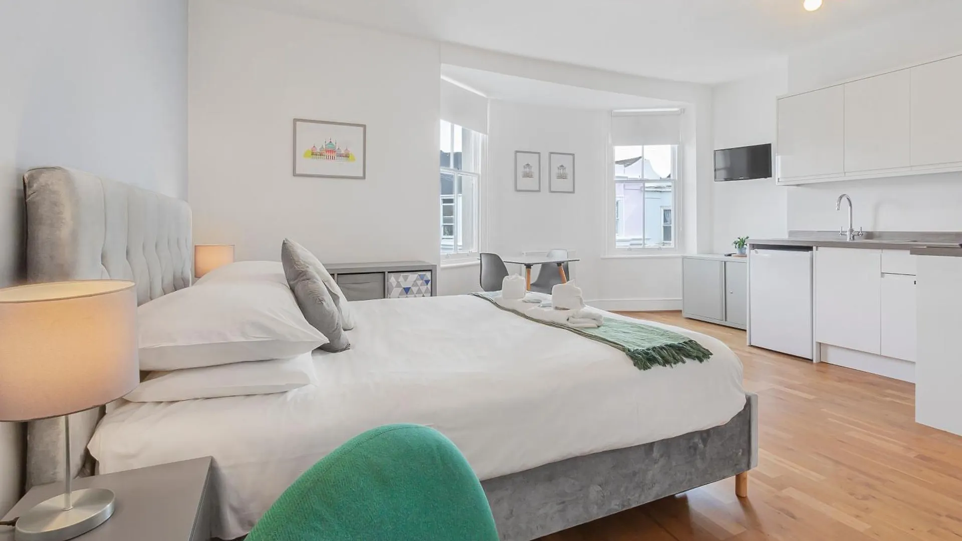 Cosy Studio Flat Moments From The Beach, Kemptown Brighton Apartamento