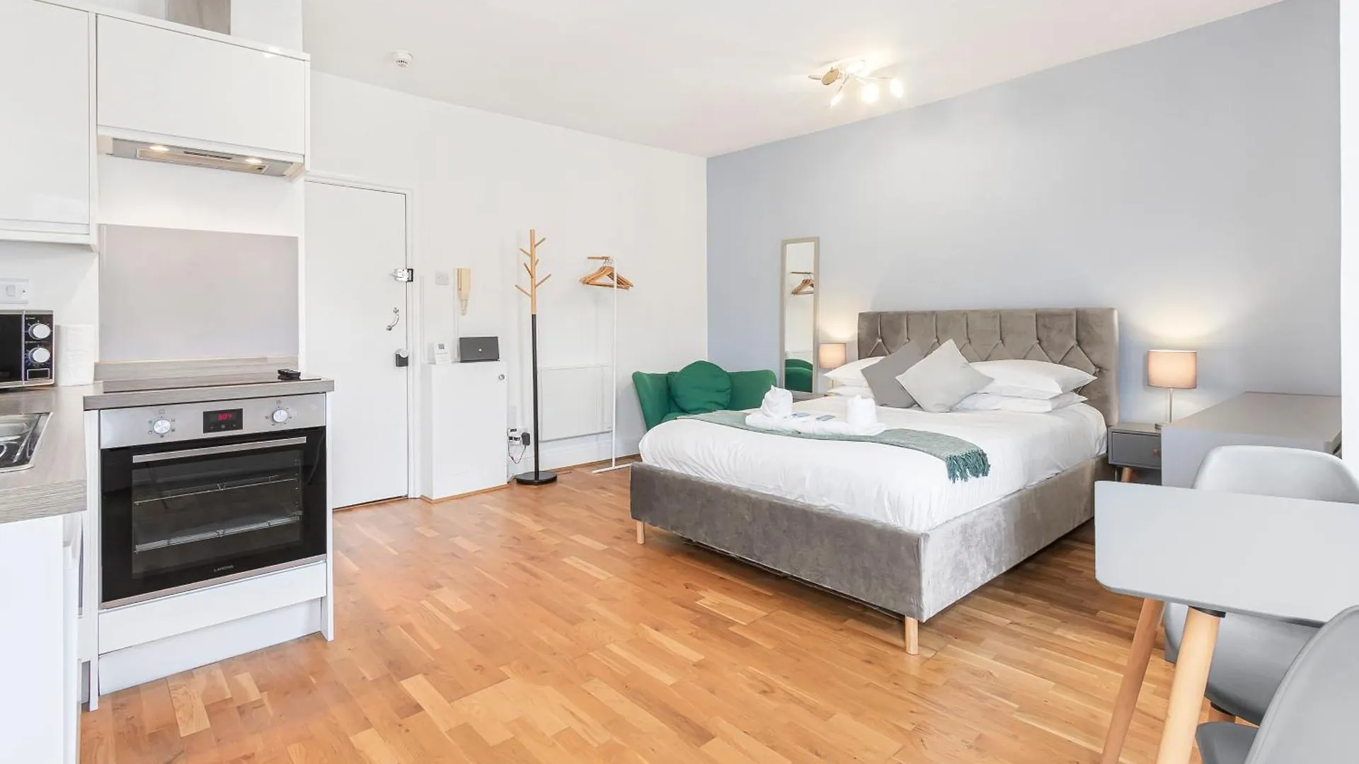 Cosy Studio Flat Moments From The Beach, Kemptown Brighton